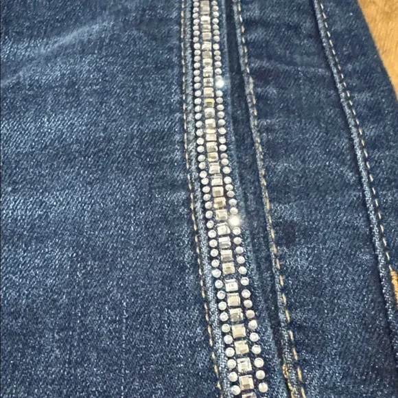 Wide-Leg Dark Blue Jeans - Picture 4 of 8